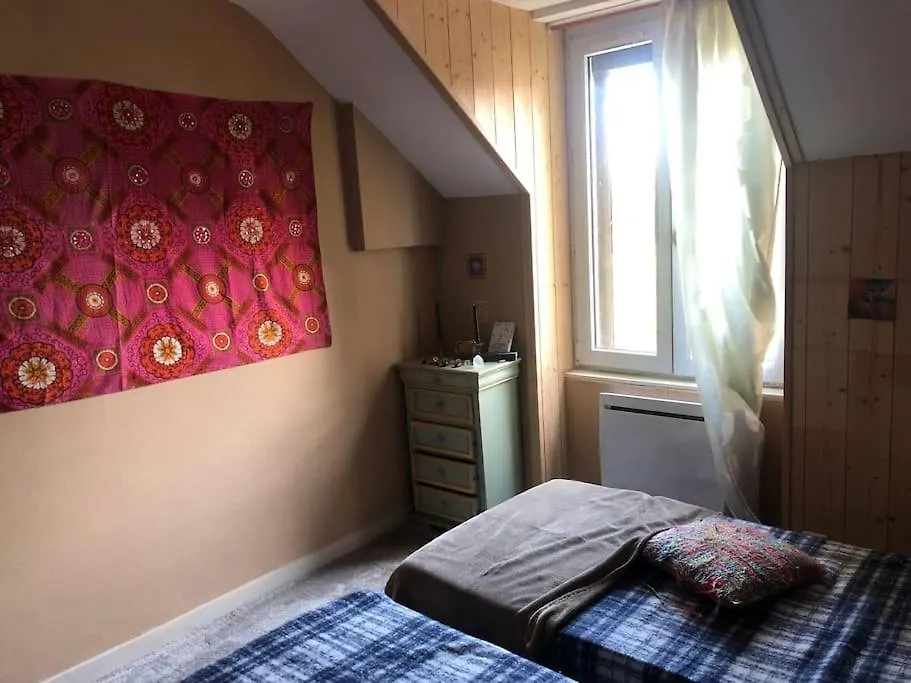 Appartement Dans Maison Rouge Saint-Gravé 아파트