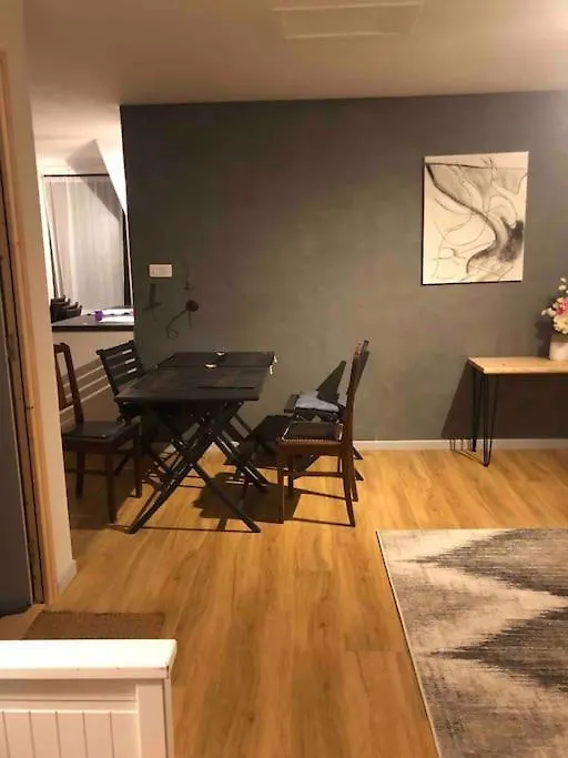 아파트 Appartement Dans Maison Rouge Saint-Gravé