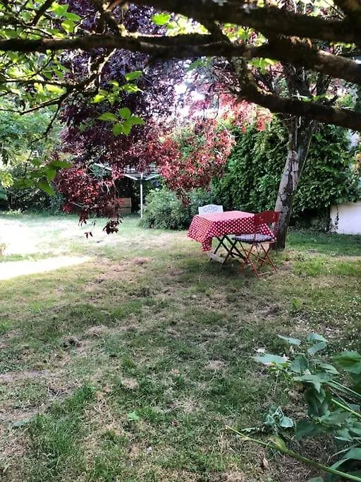 Appartement Dans Maison Rouge Saint-Gravé 0*,  프랑스